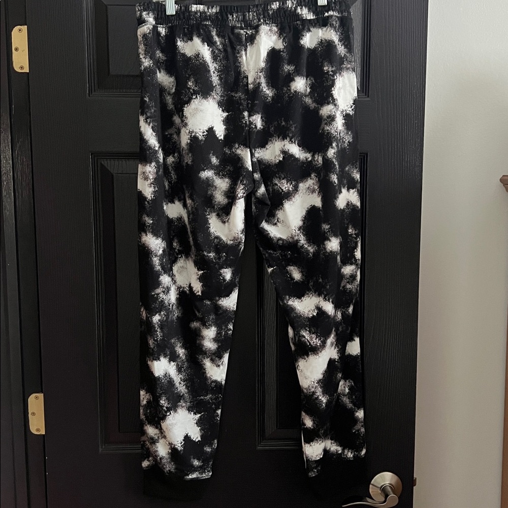 LuLaRoe Jax Joggers - Large - Picture 6 of 12